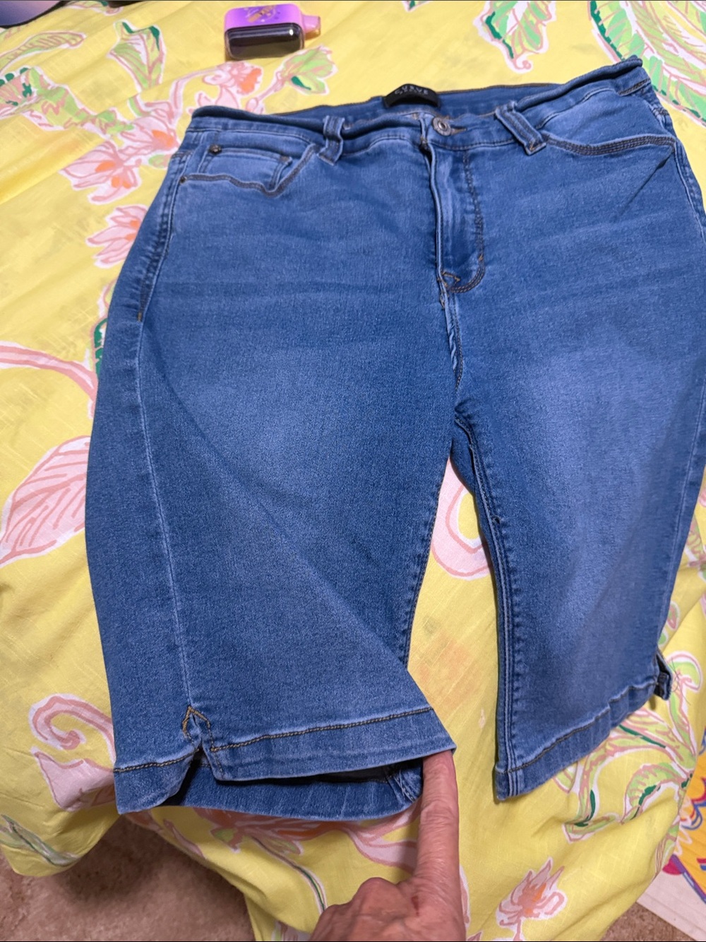 Classic Mid-Blue Denim Jean Shorts for Women